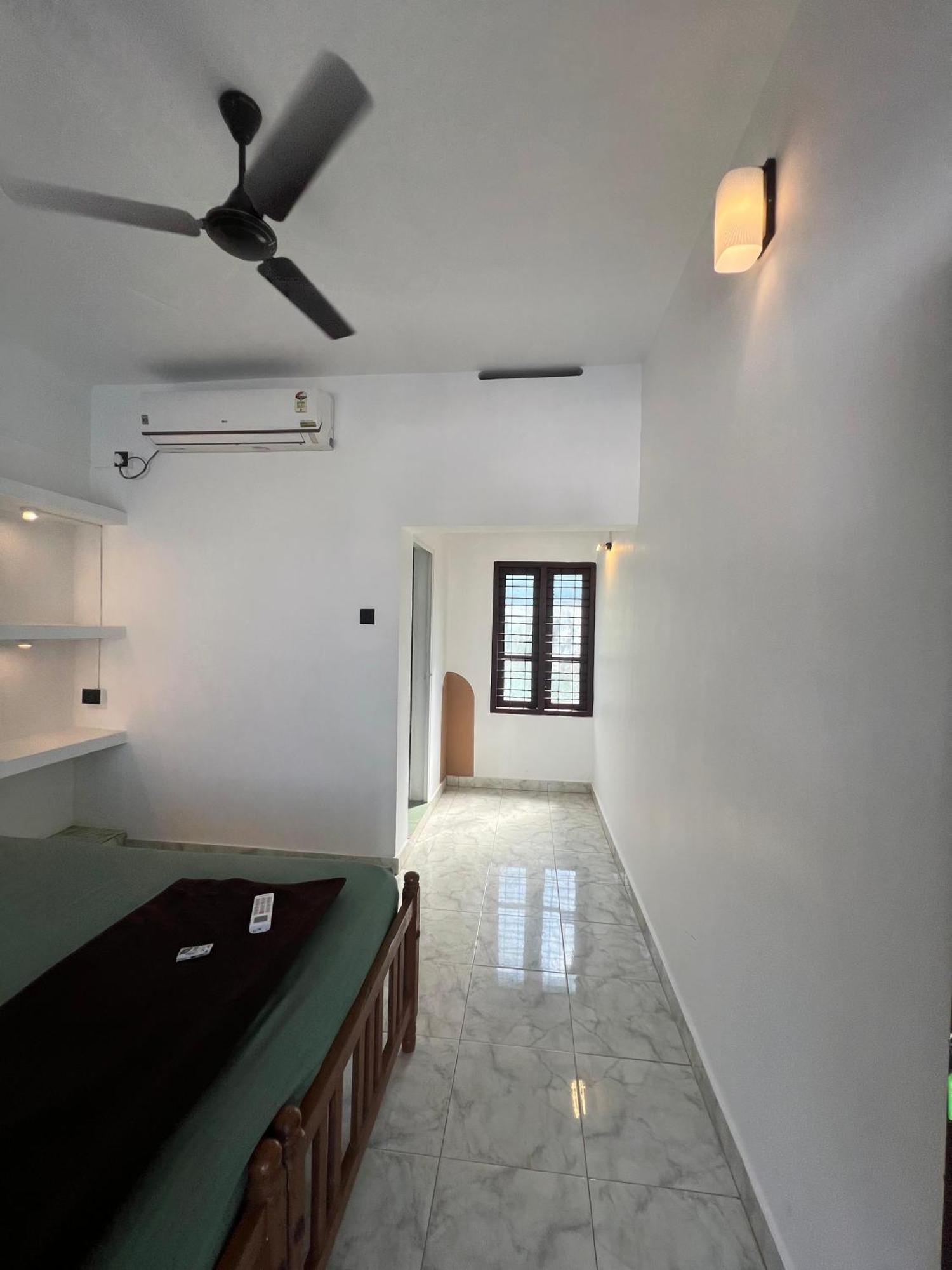 Happy Land Hotel Varkala Exterior photo